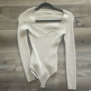 Abercrombie long sleeve sweetheart sweater body suit